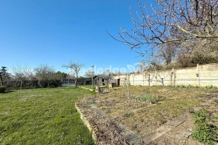 Terrain à vendre de 380 m² à Andrésy