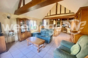 Maison vendu 5 pièces de 100 m² à Mainneville