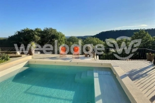 Maison à vendre 5 pièces de 200 m² à Cornillon-Confoux