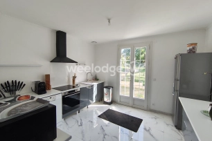 Maison à vendre 7 pièces de 122,48 m² à Bérou-la-Mulotière
