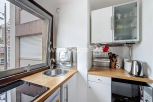 Appartement à vendre 2 pièces de 27,01 m² à Paris