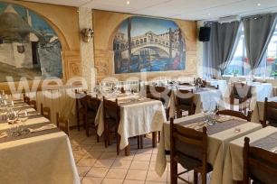 Local commercial à vendre de 200 m² à Conflans-Sainte-Honorine