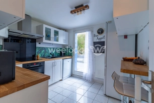 Maison à vendre 7 pièces de 130 m² à Jouy-le-Moutier