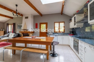 Maison à vendre 4 pièces de 90 m² à Jouy-le-Moutier
