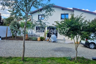 Maison vendu 4 pièces de 190 m² à Aucamville