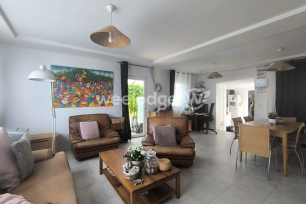 Maison à vendre 5 pièces de 100 m² à Conflans-Sainte-Honorine