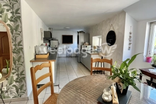 Maison à vendre 5 pièces de 98,62 m² à Flaumont-Waudrechies