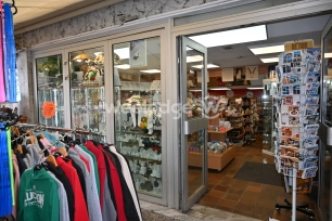 Local commercial à vendre 3 pièces de 64 m² à Bagnères-de-Luchon