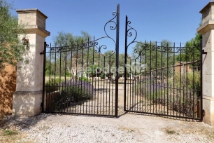 Maison à vendre 4 pièces de 143 m² à Auriol