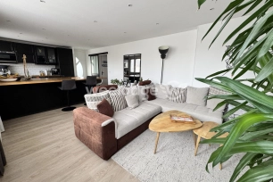 Maison à vendre 5 pièces de 75,17 m² à Achères