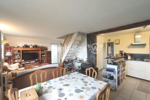 Maison à vendre 4 pièces de 97 m² à Mousseaux-sur-Seine