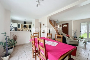 Maison à vendre 5 pièces de 99 m² à Condécourt