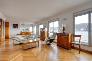 Appartement à vendre 7 pièces de 141 m² à Poissy