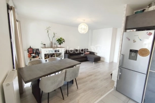Appartement à vendre 4 pièces de 75,7 m² à Saint-Cyr-l'École