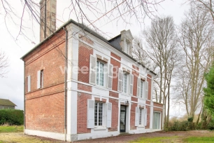 Maison à vendre 12 pièces de 232 m² à Lisieux