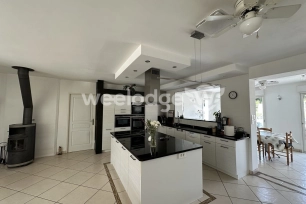 Maison à vendre 7 pièces de 184,22 m² à Colomiers