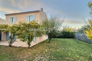 Maison à vendre 4 pièces de 111 m² à Peyrolles-en-Provence