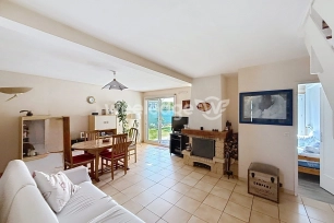 Maison à vendre 5 pièces de 101,32 m² à Éragny