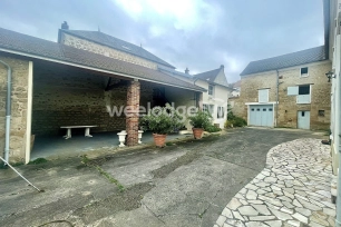 Maison à vendre 10 pièces de 247 m² à Jouy-le-Moutier