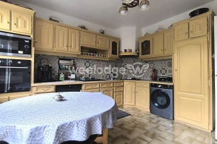 Maison à vendre 6 pièces de 150 m² à Conflans-Sainte-Honorine