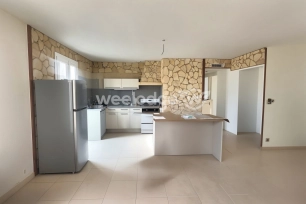 Maison à vendre 4 pièces de 89,4 m² à Saint-Martin-de-Crau