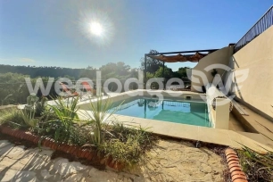 Maison à vendre 4 pièces de 125 m² à Cornillon-Confoux