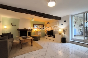 Maison à vendre 8 pièces de 190 m² à Jouy-le-Moutier