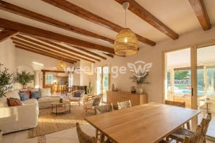 Maison à vendre 9 pièces de 225 m² à Mandelieu-la-Napoule