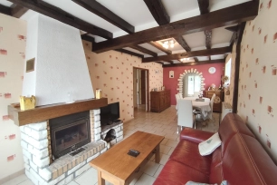 Maison à vendre 5 pièces de 110 m² à Saint-Rémy-sur-Avre