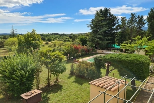 Maison à vendre 6 pièces de 180 m² à Saint-Martin-de-la-Brasque