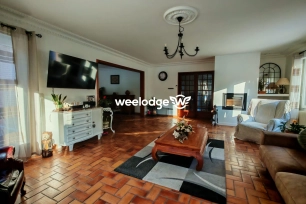 Maison à vendre 10 pièces de 261,85 m² à Auchel