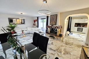 Maison à vendre 8 pièces de 156 m² à Conflans-Sainte-Honorine