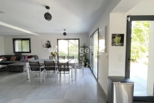 Maison à vendre 6 pièces de 150 m² à Conflans-Sainte-Honorine