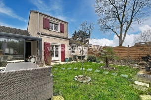 Maison à vendre 4 pièces de 103,37 m² à Éragny