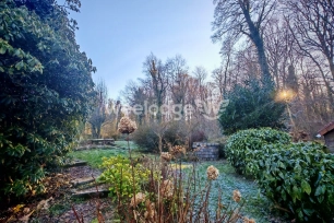 Maison à vendre 10 pièces de 261,85 m² à Auchel