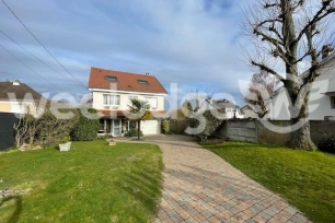 Maison à vendre 6 pièces de 134 m² à Conflans-Sainte-Honorine