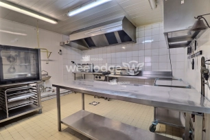 Local commercial à vendre de 300 m² à Saint-Chamas