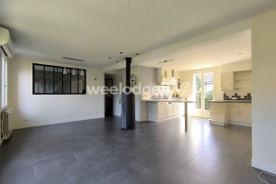 Maison à vendre 6 pièces de 122 m² à Conflans-Sainte-Honorine