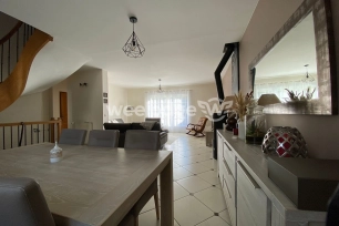 Maison à vendre 6 pièces de 166 m² à Épinay-sous-Sénart