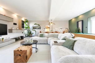 Maison à vendre 6 pièces de 190 m² à Feignies