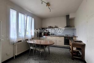 Maison à vendre 8 pièces de 143 m² à Conflans-Sainte-Honorine