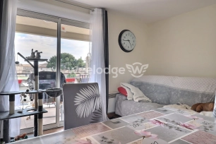 Appartement à vendre 2 pièces de 42 m² à Saint-Chamas