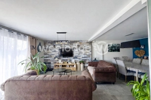 Maison à vendre 6 pièces de 135 m² à Assevent