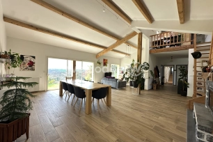 Maison à vendre 7 pièces de 226,6 m² à Gimont