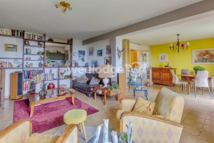 Maison à vendre 5 pièces de 138 m² à Chanteloup-les-Vignes