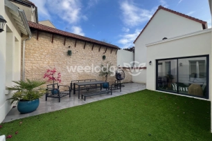 Maison à vendre 8 pièces de 165 m² à Mantes-la-Jolie