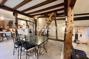 Maison à vendre 6 pièces de 122 m² à Bézu-la-Forêt