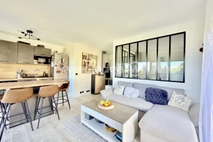 Appartement à vendre 3 pièces de 53 m² à Mandelieu-la-Napoule