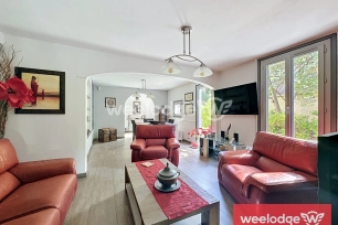 Maison à vendre 7 pièces de 166 m² à Jouy-le-Moutier