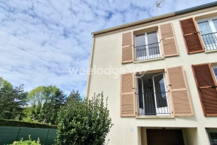 Maison à vendre 4 pièces de 97 m² à Élancourt